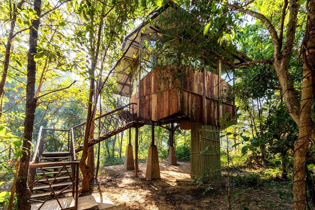 Kanha Jungle Camp Exterior photo