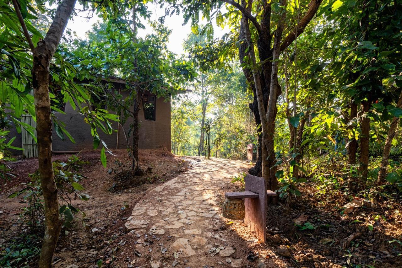 Kanha Jungle Camp Exterior photo