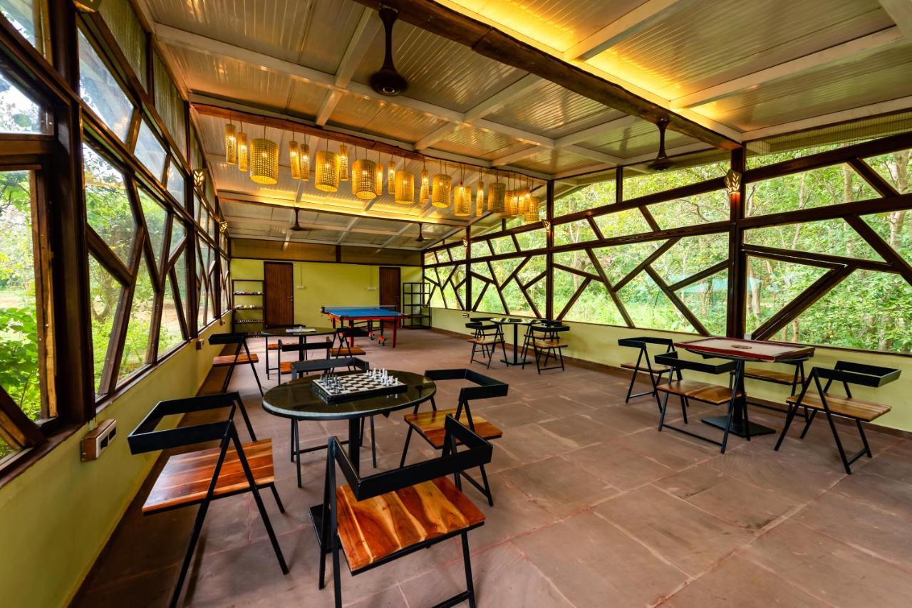 Kanha Jungle Camp Exterior photo